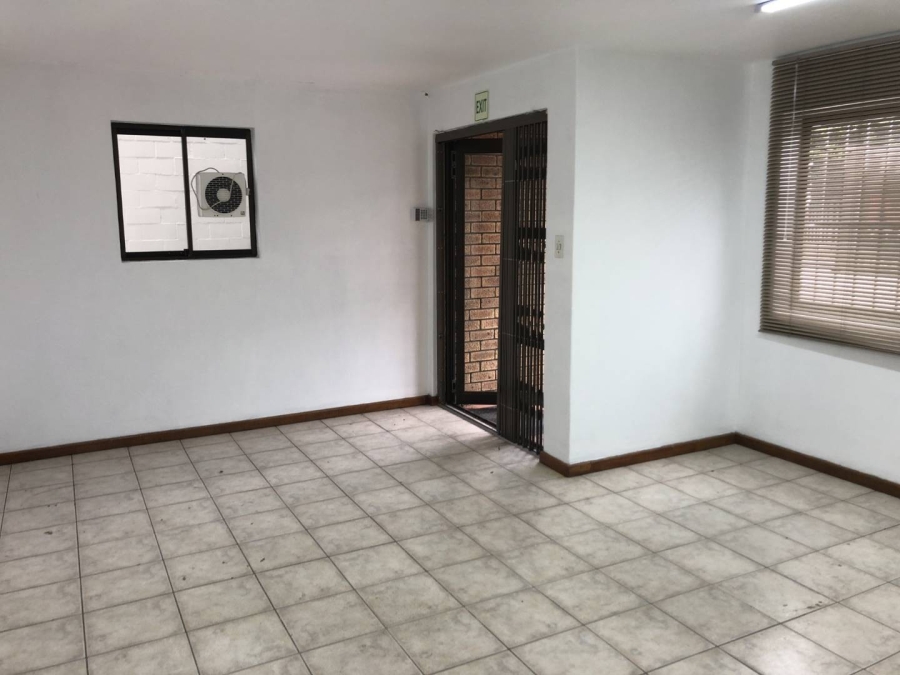 To Let Commercial Property for Rent in Montague Gardens Western Cape